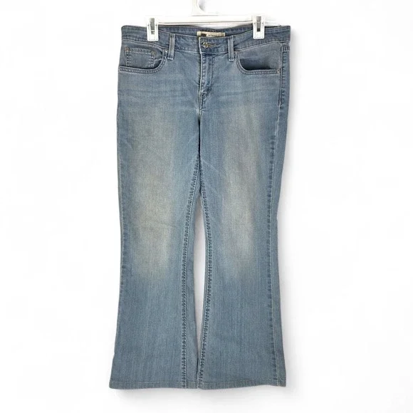 Levis 518 Bootcut Jeans Womens 11 Medium Wash Blue Denim Mid Rise Stretch - Picture 1 of 16